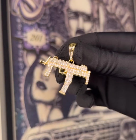 Reina del Fuego Pendant